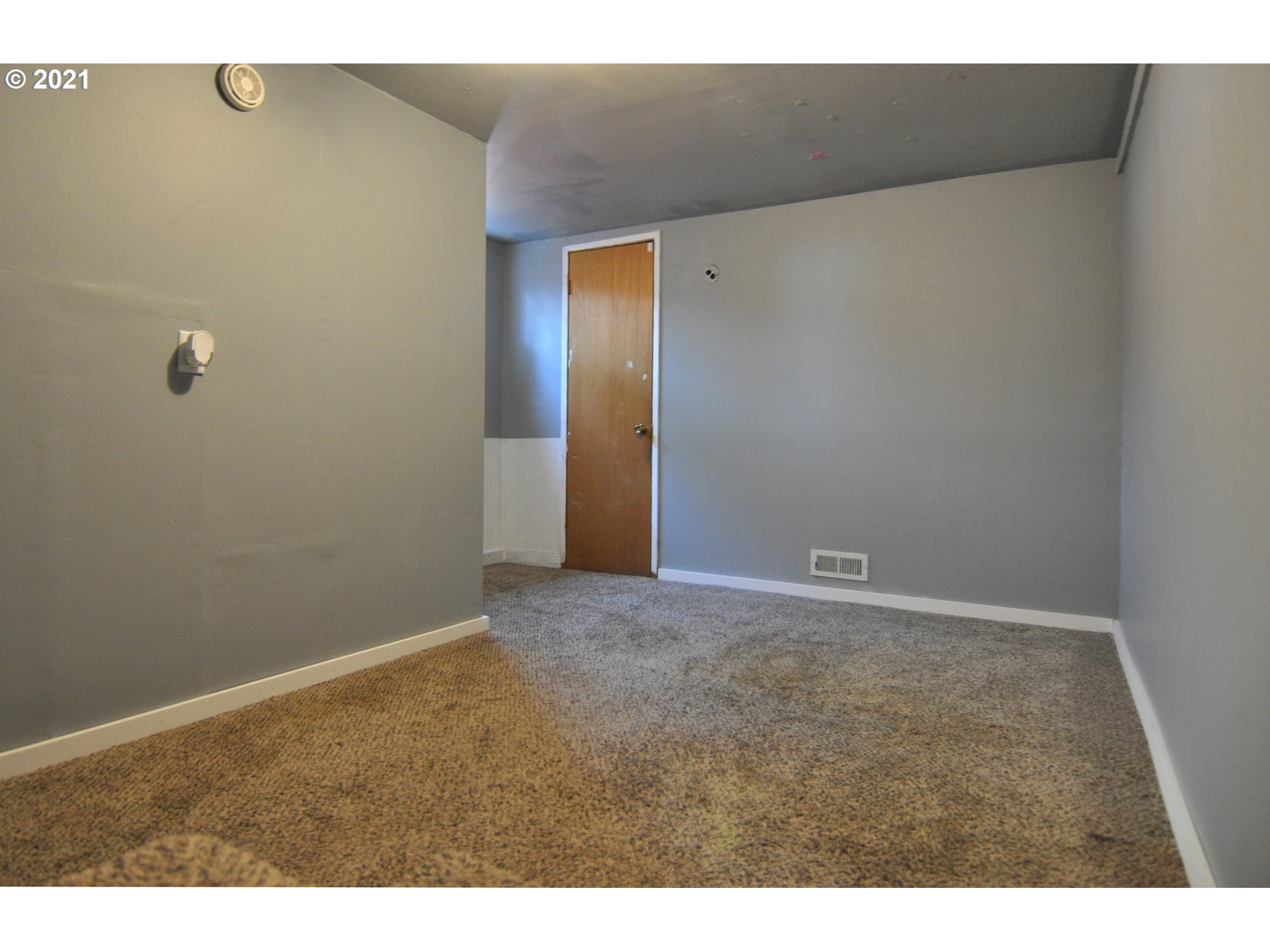1933 I Street Springfield, OR 97477 - Photo 18 of 23