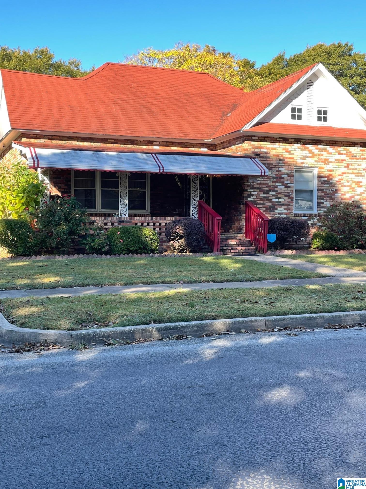 2210 Walnut Avenue Anniston, AL 36201 - Photo 1 of 38