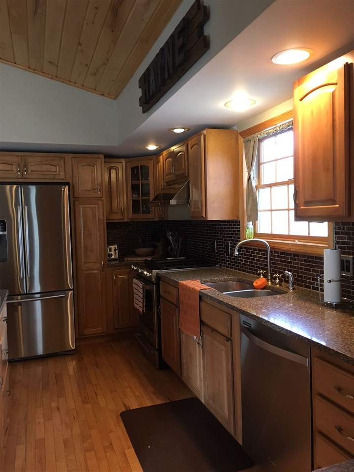 8993 King Road Benzonia, MI 49616 - Photo 8 of 42 1829311-7.JPG