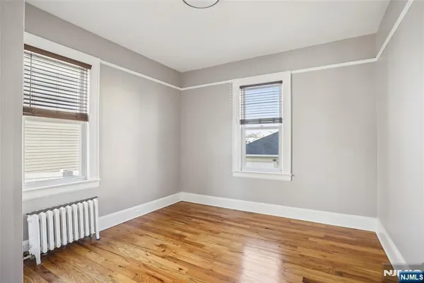 $3,200 | 105 Livingston Avenue, Unit 1, Lyndhurst, NJ 07071