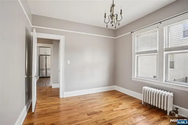 $3,200 | 105 Livingston Avenue, Unit 1, Lyndhurst, NJ 07071