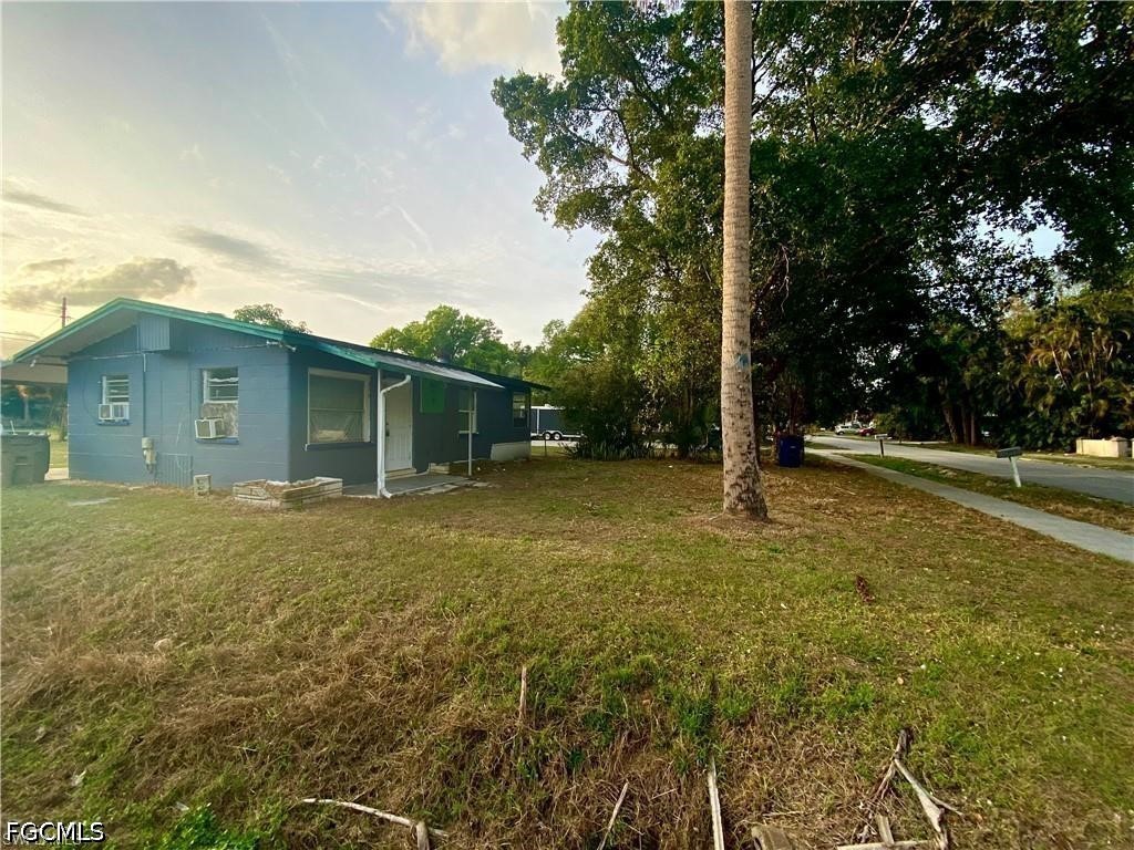 402 Miramar Road Fort Myers, FL 33905 - Photo 4 of 6 Gallery Image 4