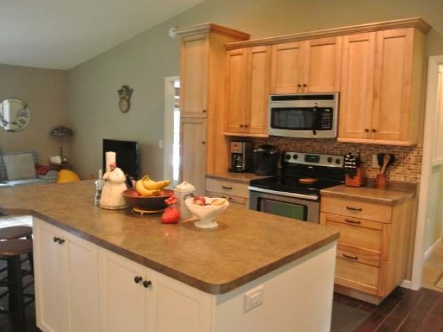281 Timber Heights Drive Rhinelander, WI 54501 - Photo 2 of 20 Gallery Image 2