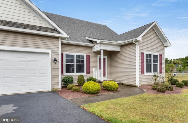 a view of backyard of house