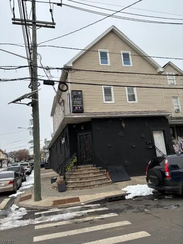 $1,875 | 73 Florida Street, Unit 2B, Elizabeth Port, NJ 07206