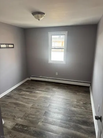 $1,875 | 73 Florida Street, Unit 2B, Elizabeth Port, NJ 07206