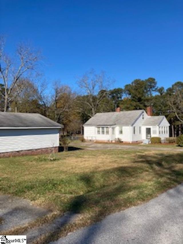 201 Pine Street Clinton, SC 29325 - Photo 18 of 26