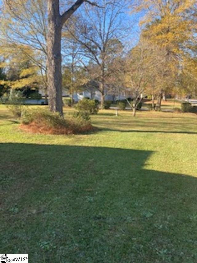 201 Pine Street Clinton, SC 29325 - Photo 22 of 26