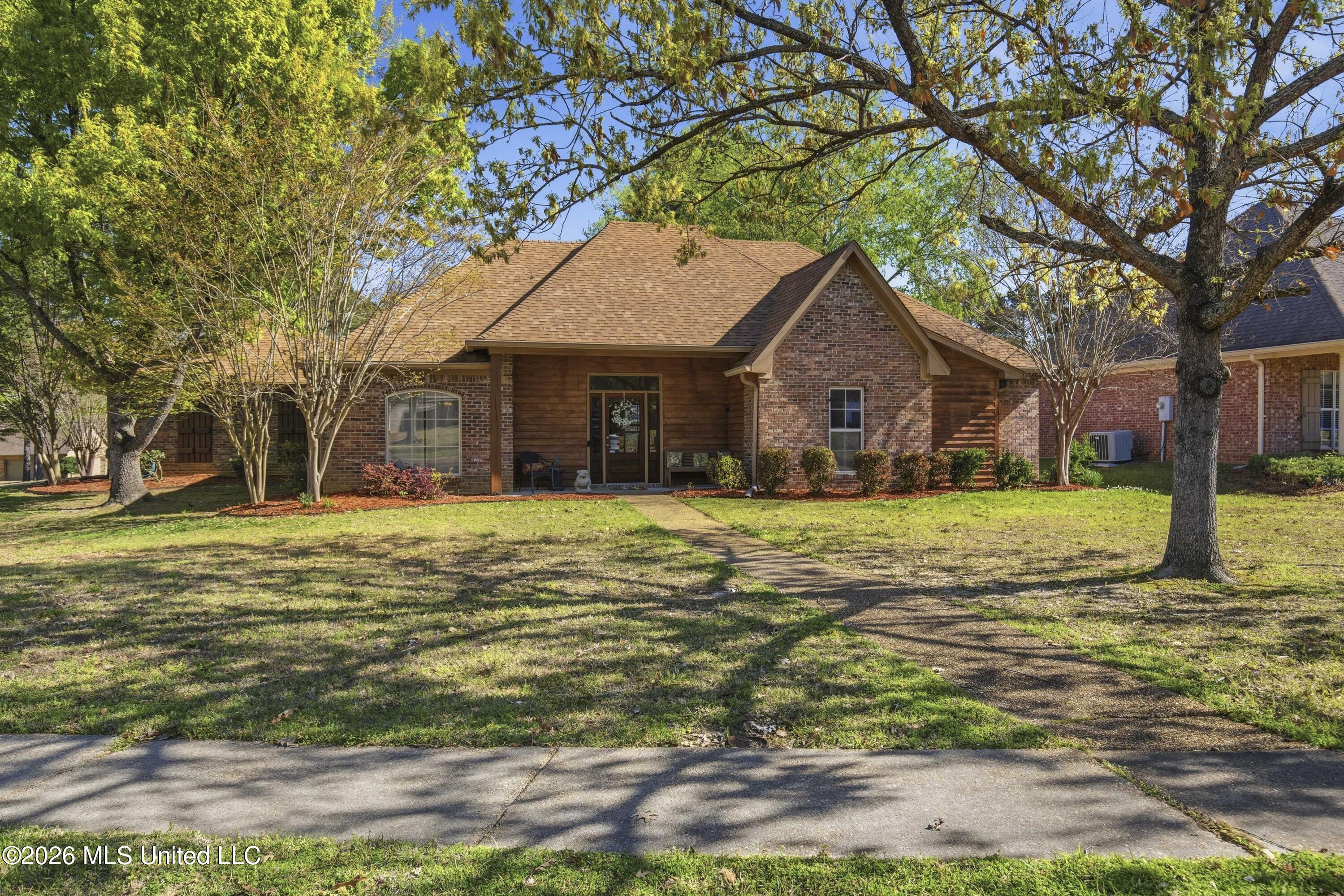 135 French Branch Madison, MS 39110 - Photo 2 of 40 135 French Branch-1