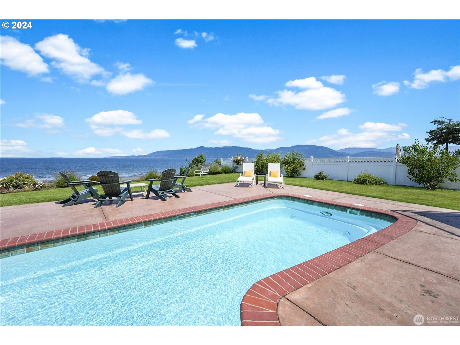 4844 G Loop Bow, WA 98232 - Photo 31 of 40 a view of a backyard