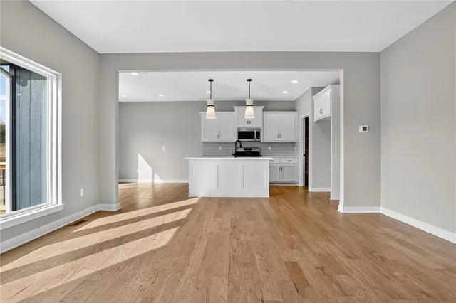 $454,999 | 16231 Giorgia Street, Parkville, MO 64152