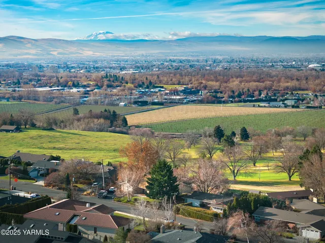 $515,000 | 620 Country Club Drive, Yakima, WA 98901