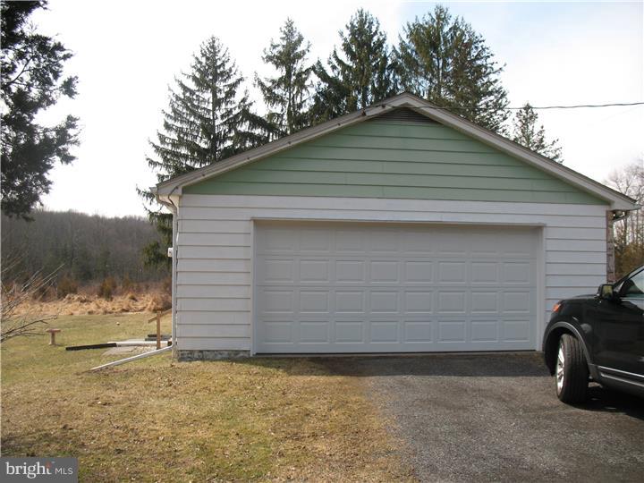 1835 Kumry Road Quakertown, PA 18951 - Photo 15 of 19