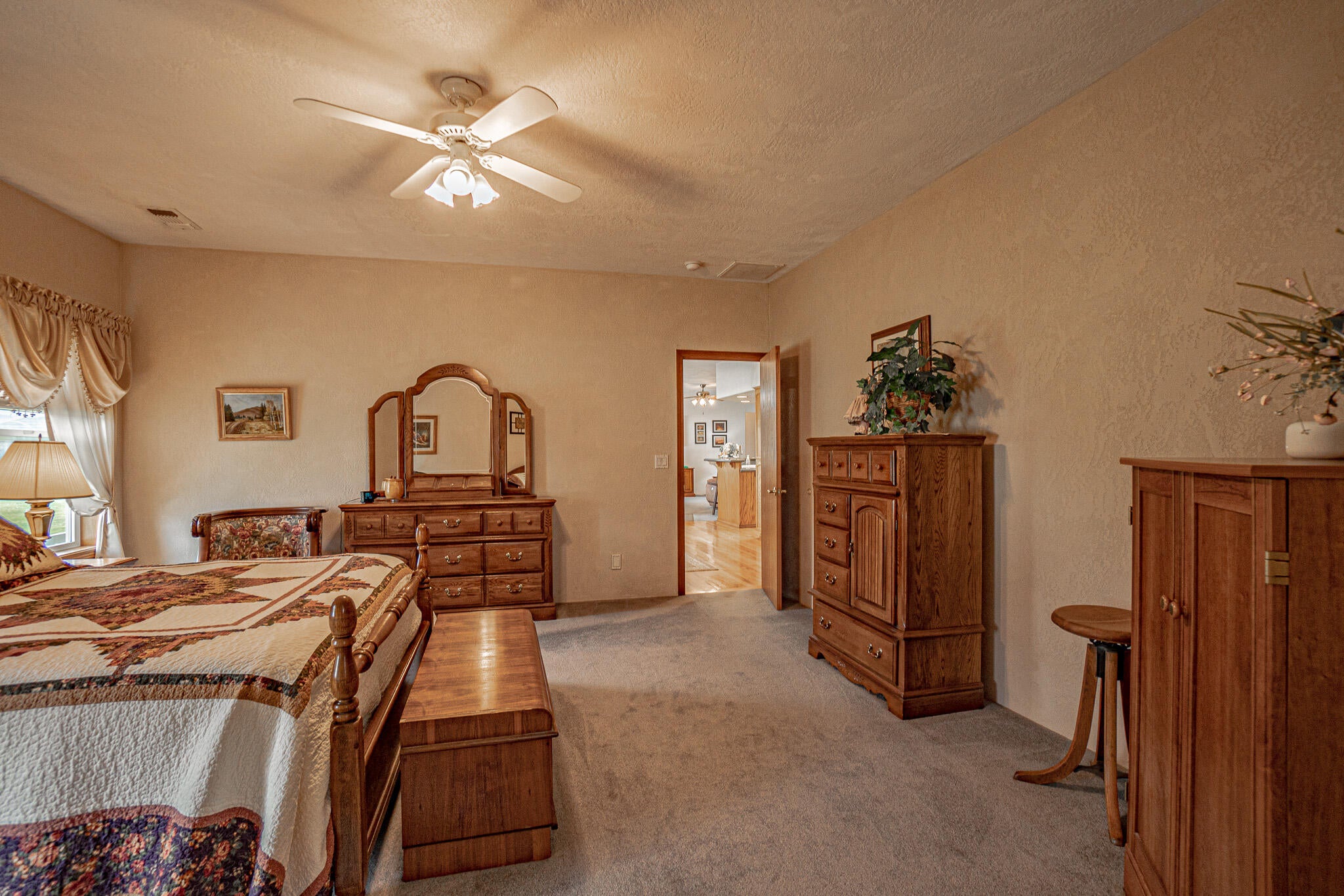 1747 Minear Road Medford, OR 97501 - Photo 18 of 35 DSC00206-HDR
