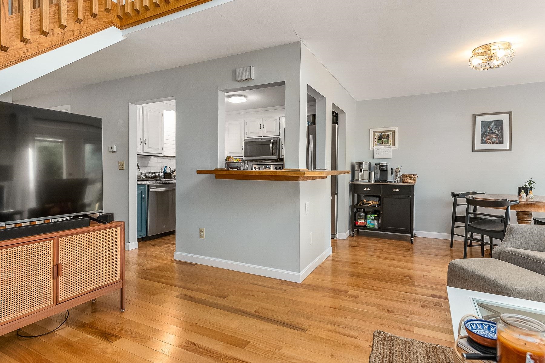 192 Winnicutt Road, Unit 3 Stratham, NH 03885 - Photo 1 of 27