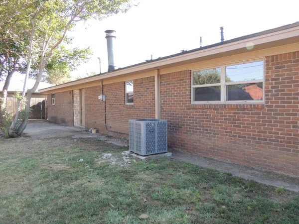 $245,000 | 137 Greenwood Street, Hereford, TX 79045