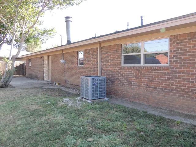 $245,000 | 137 Greenwood Street, Hereford, TX 79045