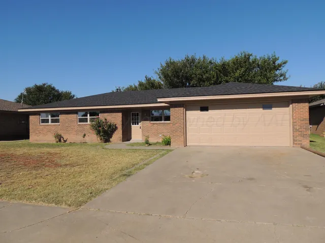 $245,000 | 137 Greenwood Street, Hereford, TX 79045