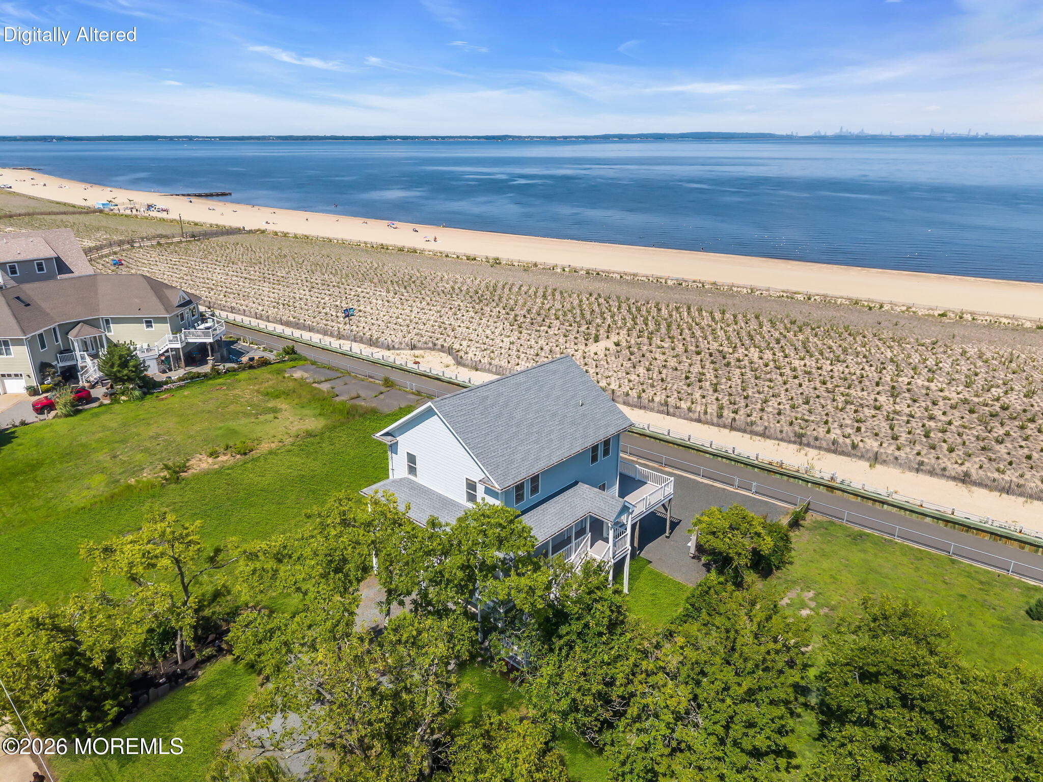 655 Front Street Union Beach, NJ 07735 - Photo 4 of 65 NYC Skyline by Day
