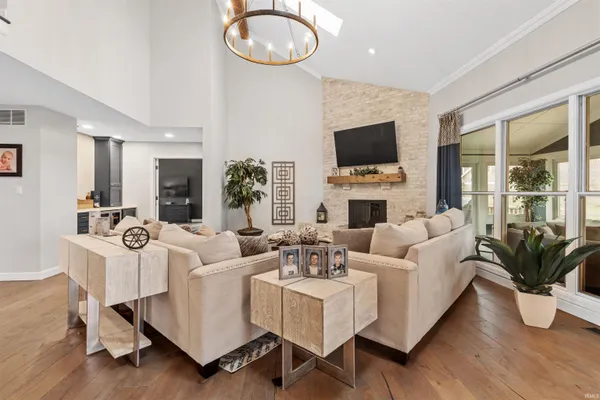 $874,900 | 3016 South Brentwood Place, Monticello, IN 47960