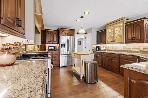 $874,900 | 3016 South Brentwood Place, Monticello, IN 47960