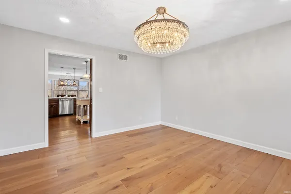 $874,900 | 3016 South Brentwood Place, Monticello, IN 47960