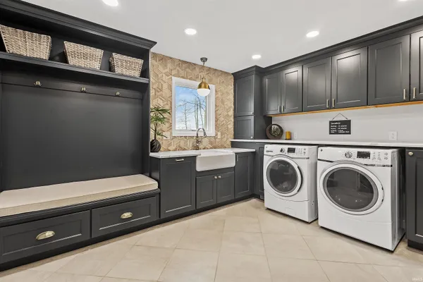 $874,900 | 3016 South Brentwood Place, Monticello, IN 47960