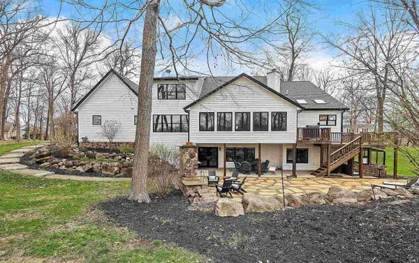 $874,900 | 3016 South Brentwood Place, Monticello, IN 47960