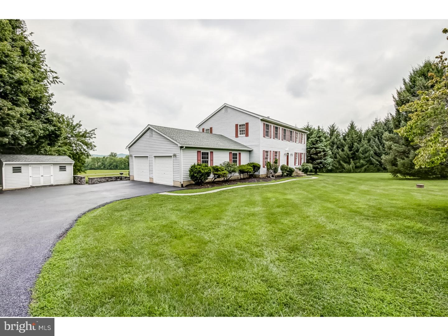 302 Blake Road Oxford, PA 19363 - Photo 2 of 25