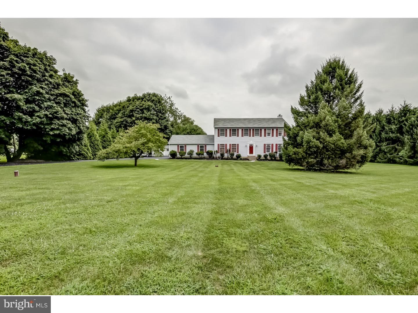 302 Blake Road Oxford, PA 19363 - Photo 3 of 25