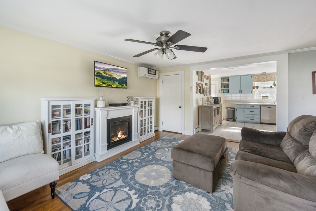 7 Edgewood Road Beverly, MA 01915 - Photo 6 of 23 Gallery Image 6