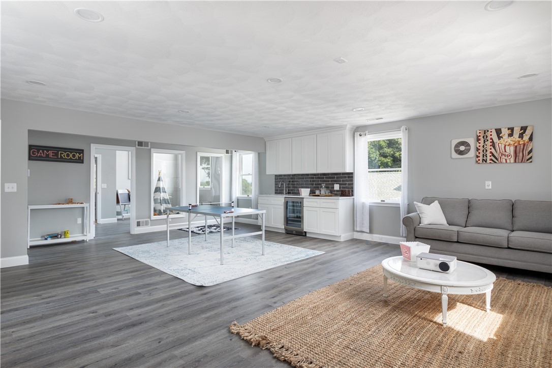 62 Summer Street Westerly, RI 02891 - Photo 15 of 40