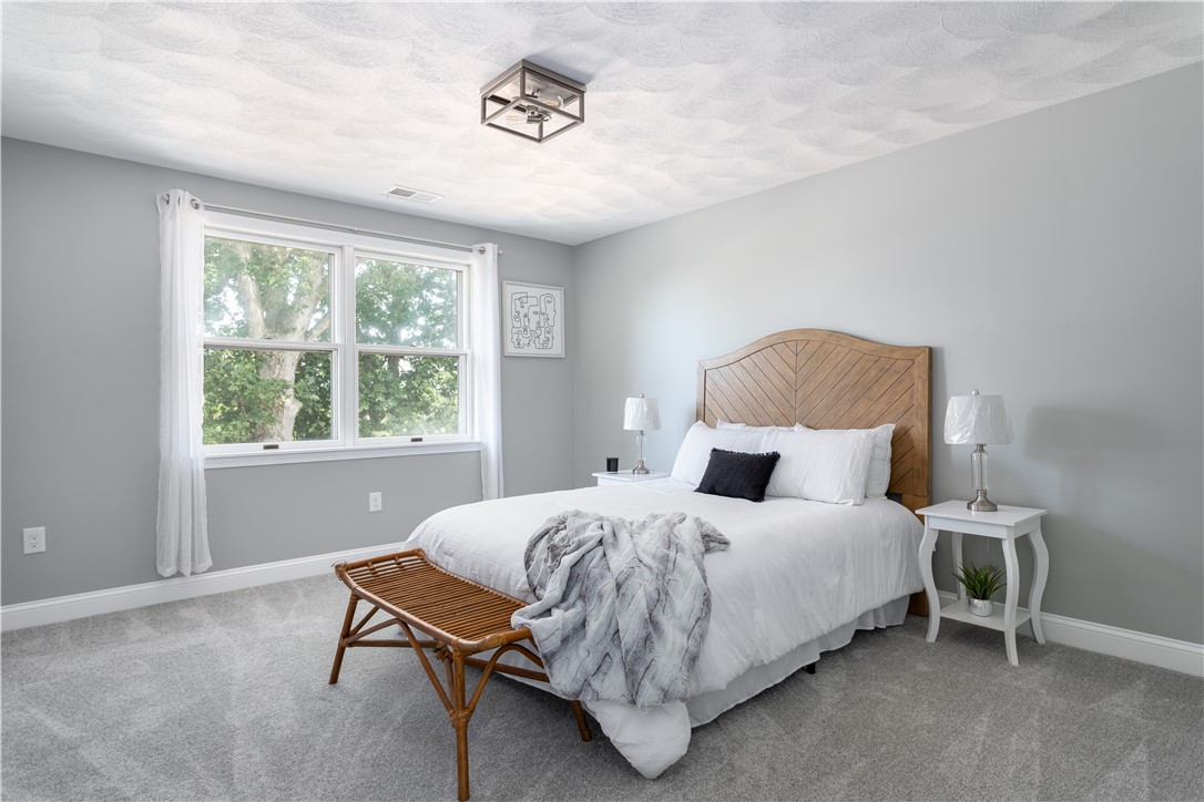 62 Summer Street Westerly, RI 02891 - Photo 19 of 40