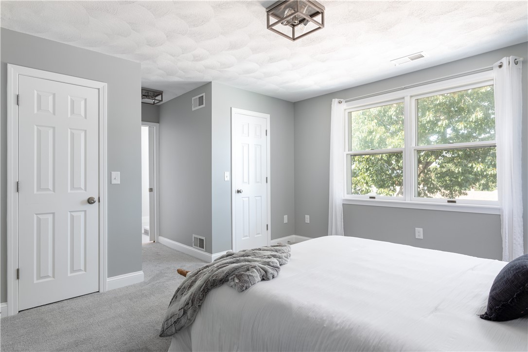 62 Summer Street Westerly, RI 02891 - Photo 20 of 40