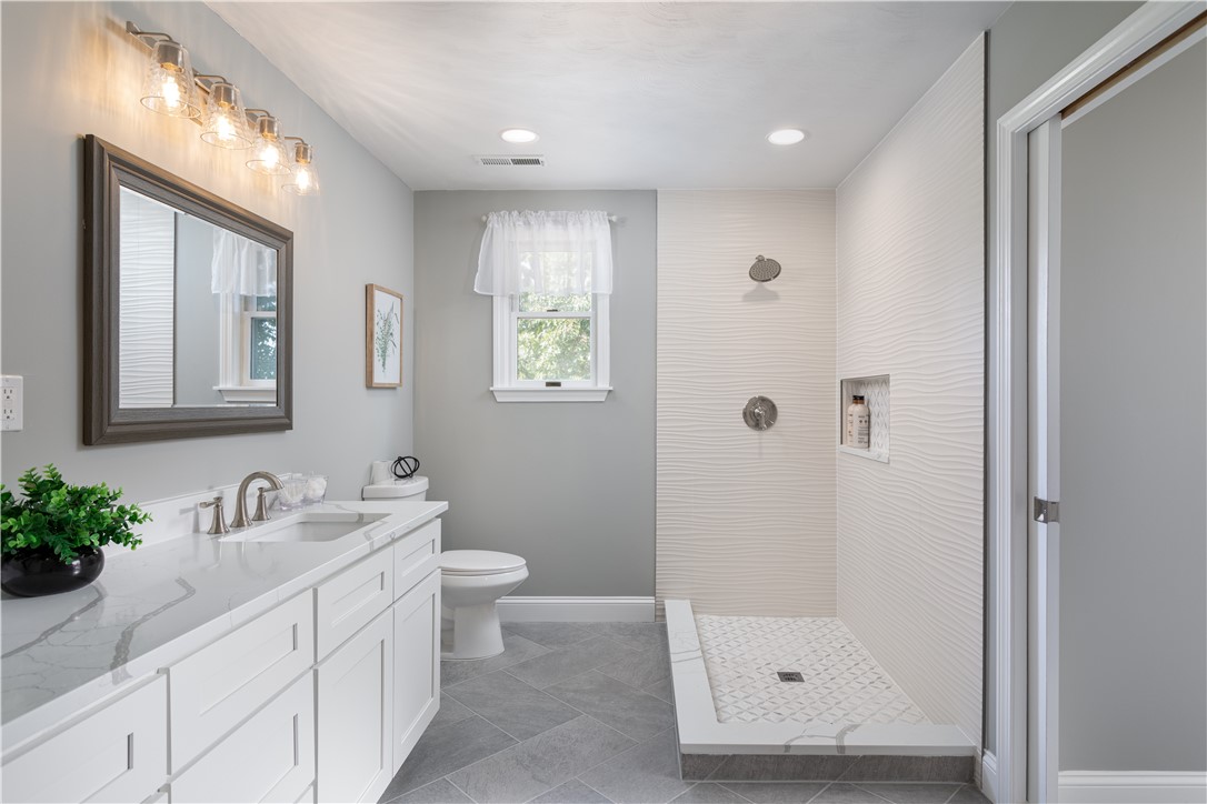 62 Summer Street Westerly, RI 02891 - Photo 23 of 40