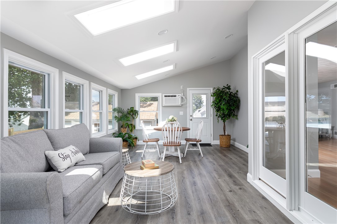 62 Summer Street Westerly, RI 02891 - Photo 10 of 40