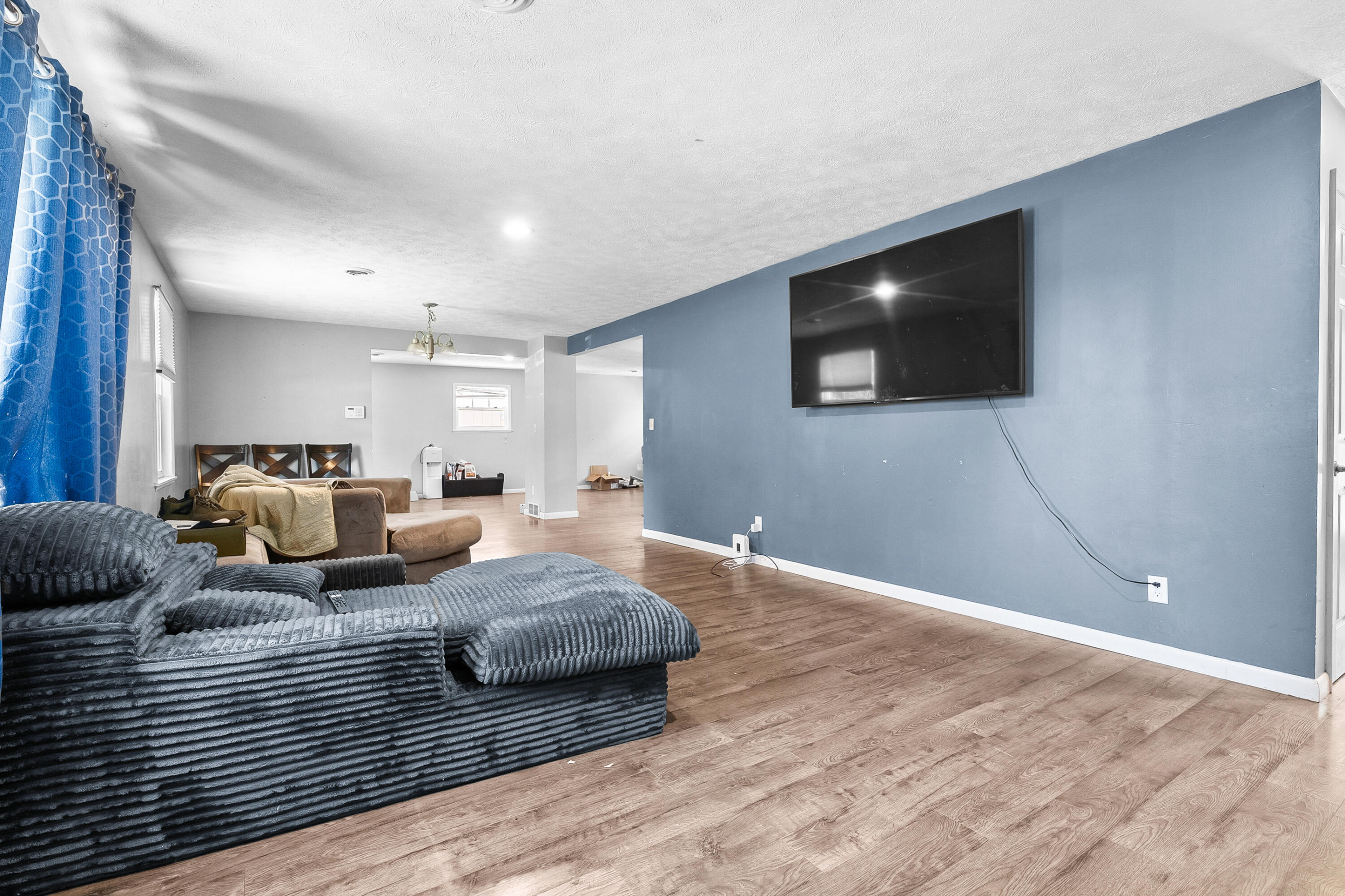 181 Foote Road Battle Creek, MI 49017 - Photo 4 of 34 large livingroom