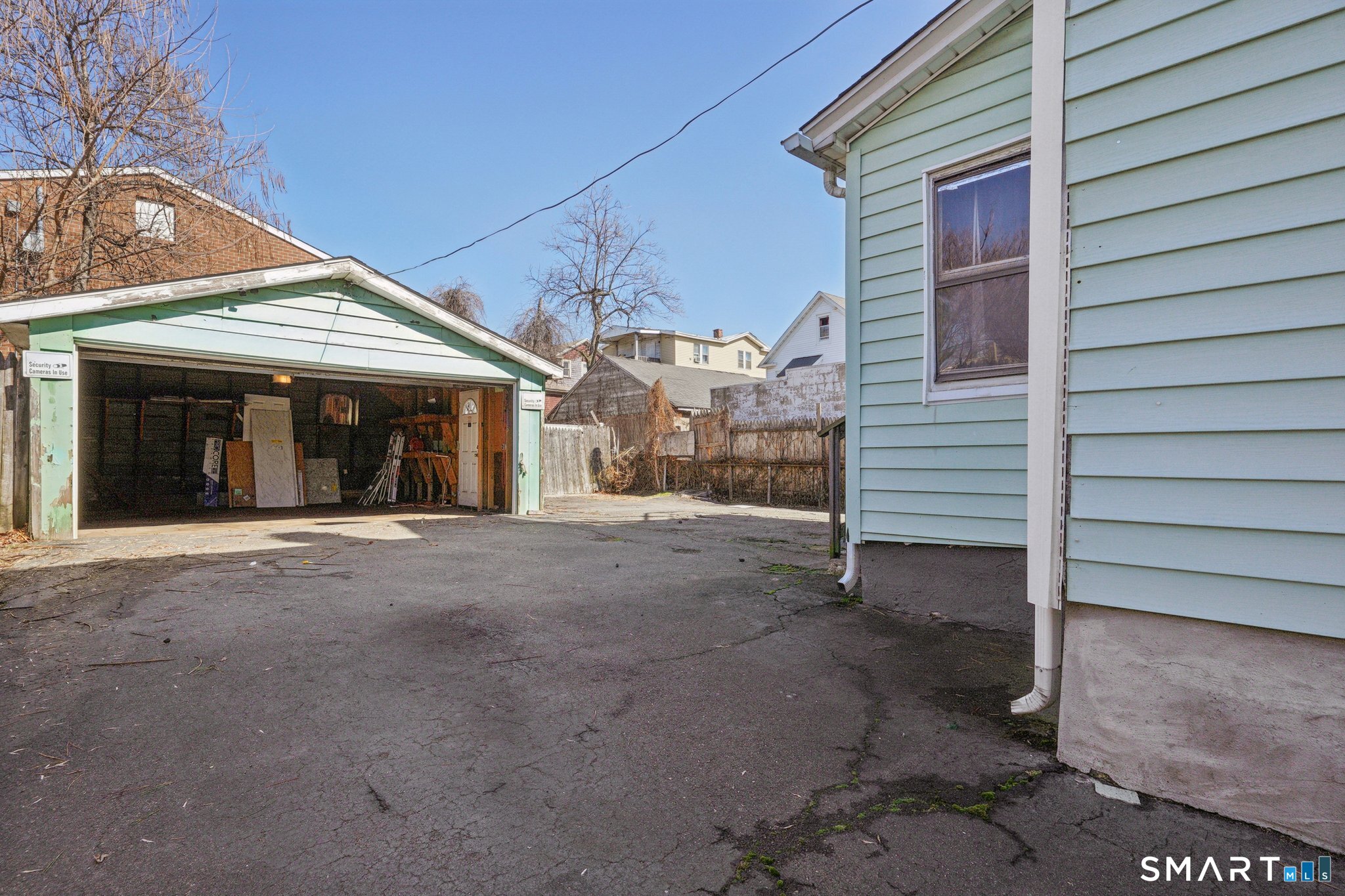 73 Orange Street Bridgeport, CT 06607 - Photo 29 of 33