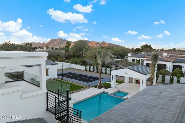 $8,999,677 | 6821 East Valley Vista Lane, Paradise Valley, AZ 85253