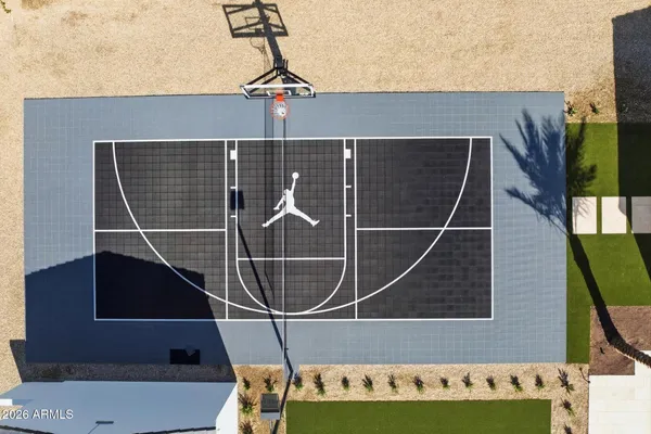 $8,999,677 | 6821 East Valley Vista Lane, Paradise Valley, AZ 85253