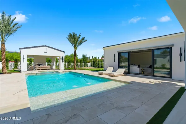 $8,999,677 | 6821 East Valley Vista Lane, Paradise Valley, AZ 85253