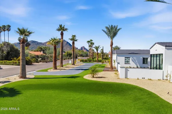 $8,999,677 | 6821 East Valley Vista Lane, Paradise Valley, AZ 85253