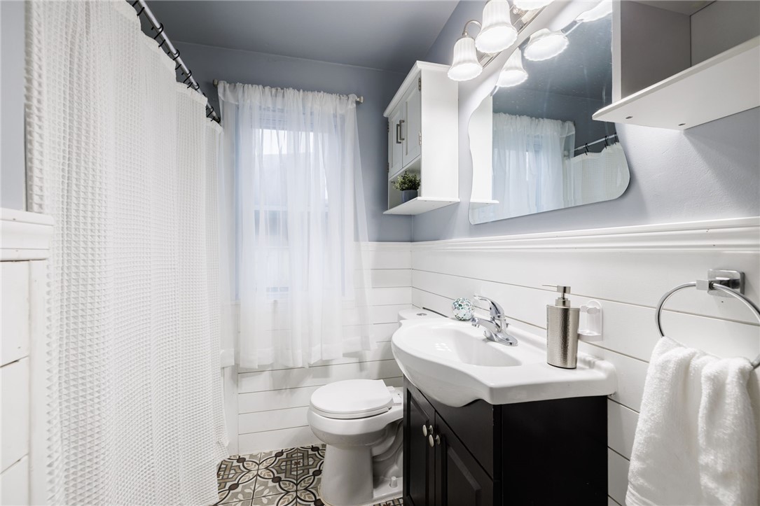 2351 Dewey Avenue Rochester, NY 14615 - Photo 15 of 24