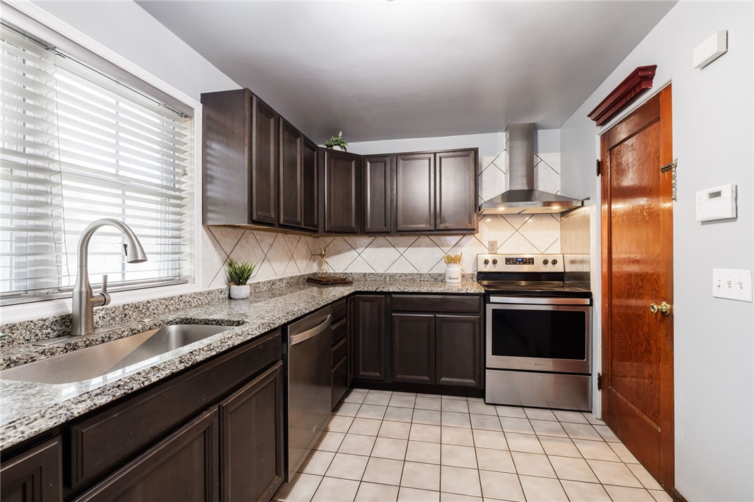 2351 Dewey Avenue Rochester, NY 14615 - Photo 5 of 24