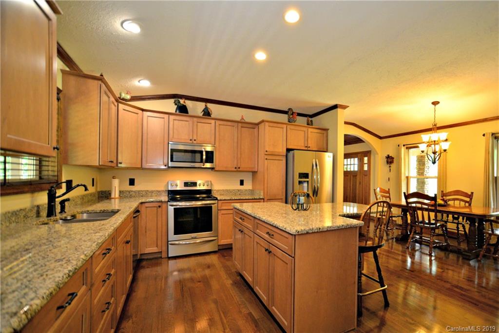 245 Becky's Lane Mill Spring, NC 28756 - Photo 8 of 30 Gallery Image 8
