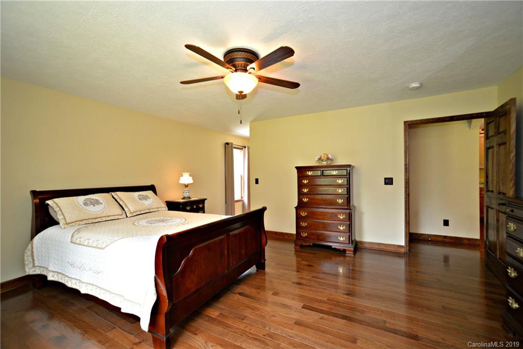245 Becky's Lane Mill Spring, NC 28756 - Photo 10 of 30 Gallery Image 10
