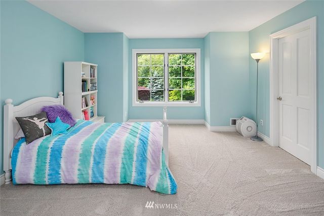 $2,530,000 | 5850 245th Place Northeast, Redmond, WA 98053