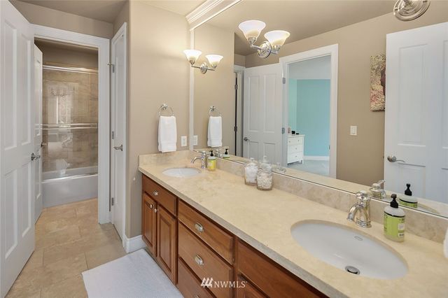 $2,530,000 | 5850 245th Place Northeast, Redmond, WA 98053