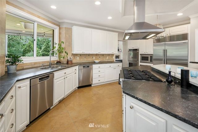 $2,530,000 | 5850 245th Place Northeast, Redmond, WA 98053