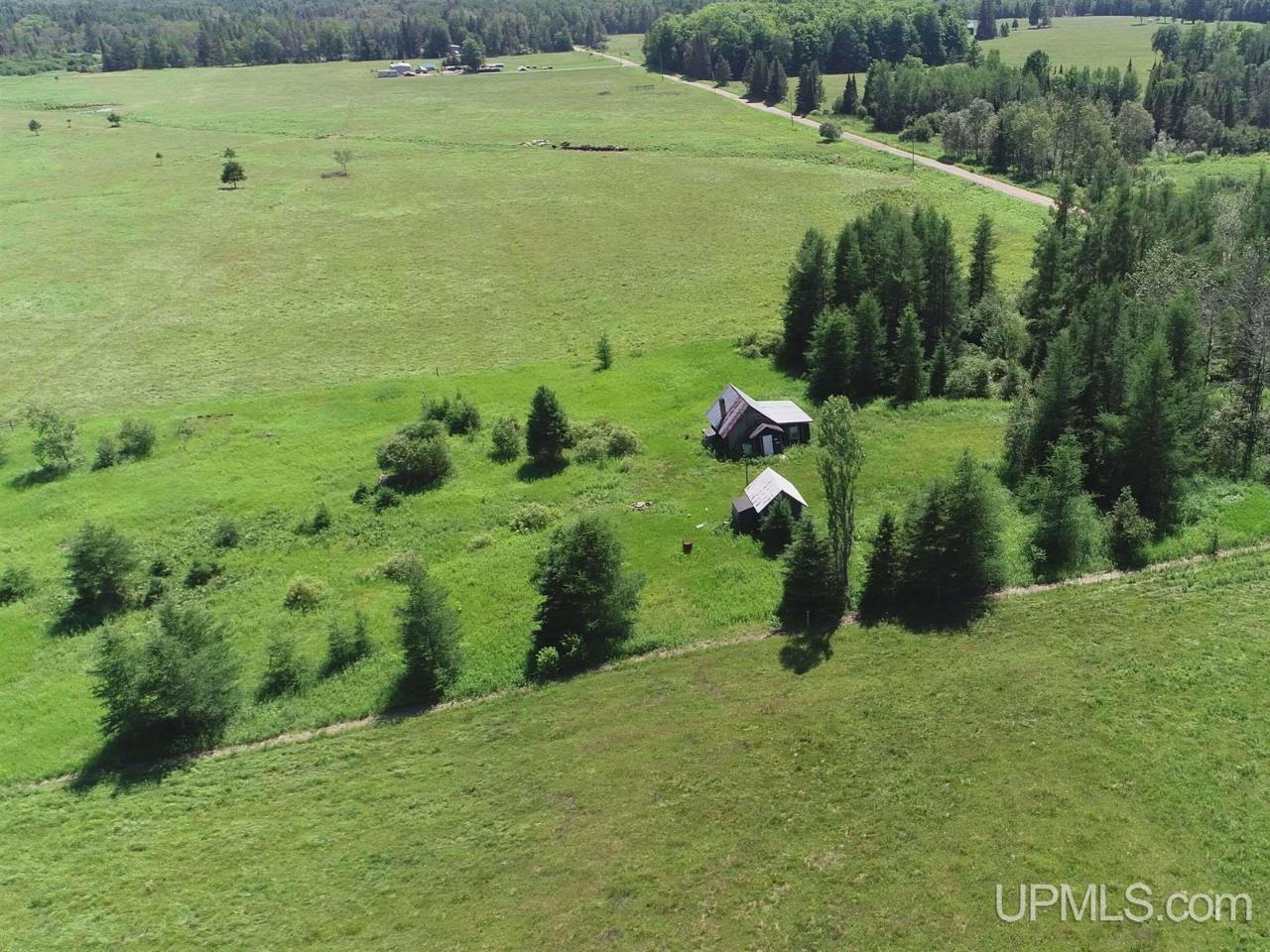 14752 Airport Road Rock, MI 49880 - Photo 3 of 26